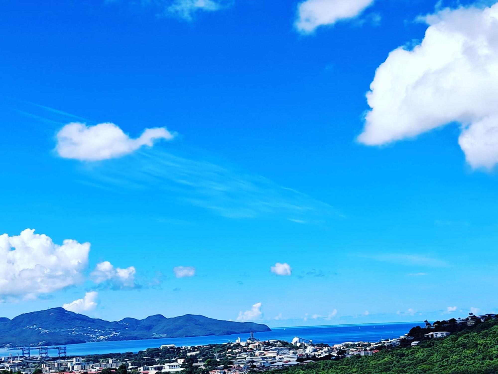 Super Appartement T3 Proche De Tout Sans Vis-A-Vis Fort-de-France Luaran gambar